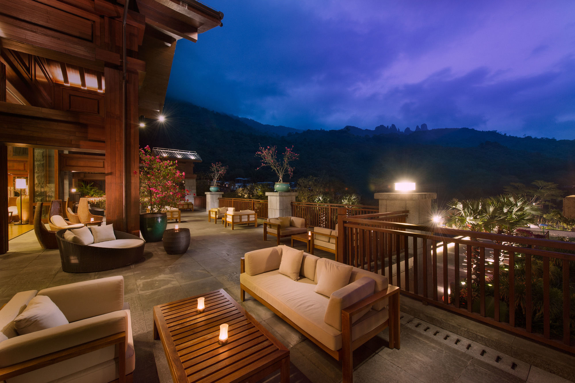 Doubletree Resort By Hilton Hotel Hainan - Qixianling Hot Spring Baoting Exterior foto