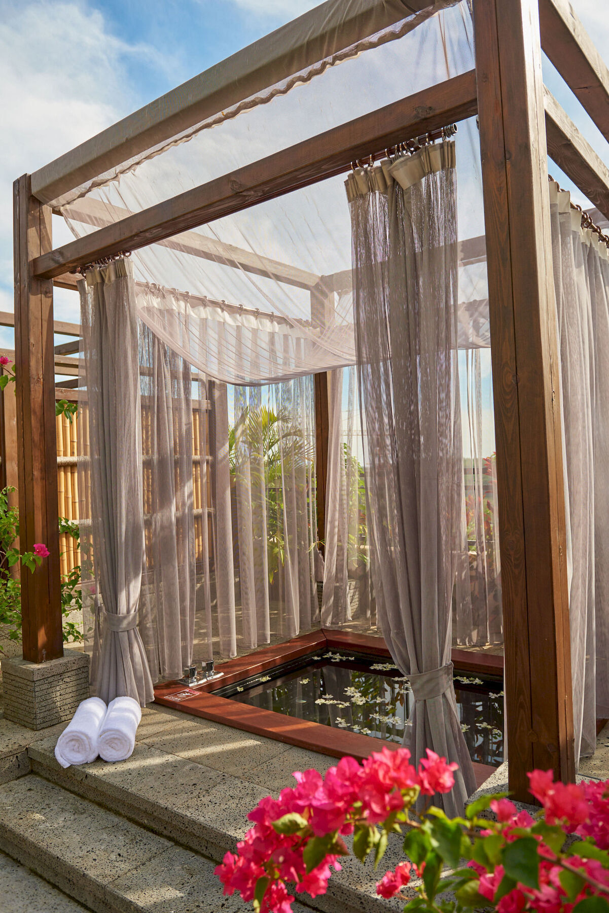 Doubletree Resort By Hilton Hotel Hainan - Qixianling Hot Spring Baoting Exterior foto